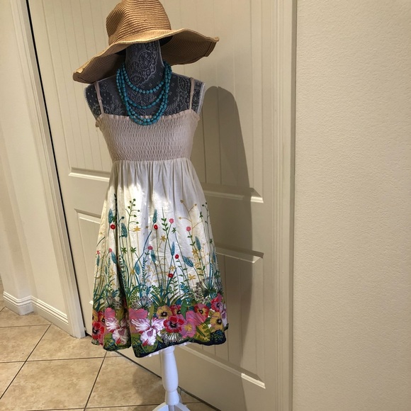 Barami Dresses & Skirts - BARAMI Floral Smocked Dress.